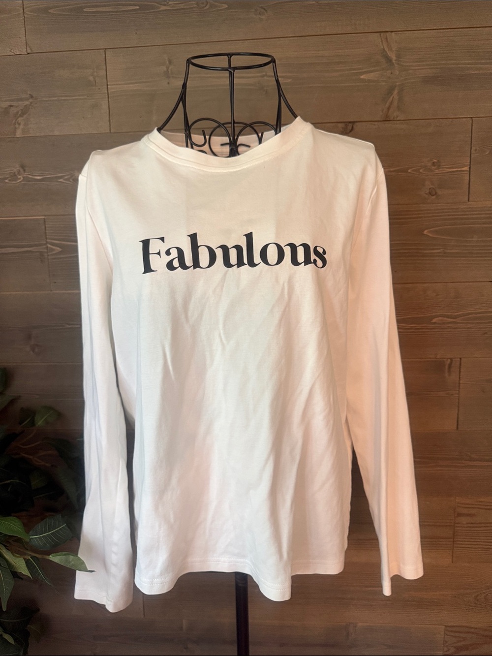 White long sleeve tea shirt “fabulous” - Picture 2 of 2